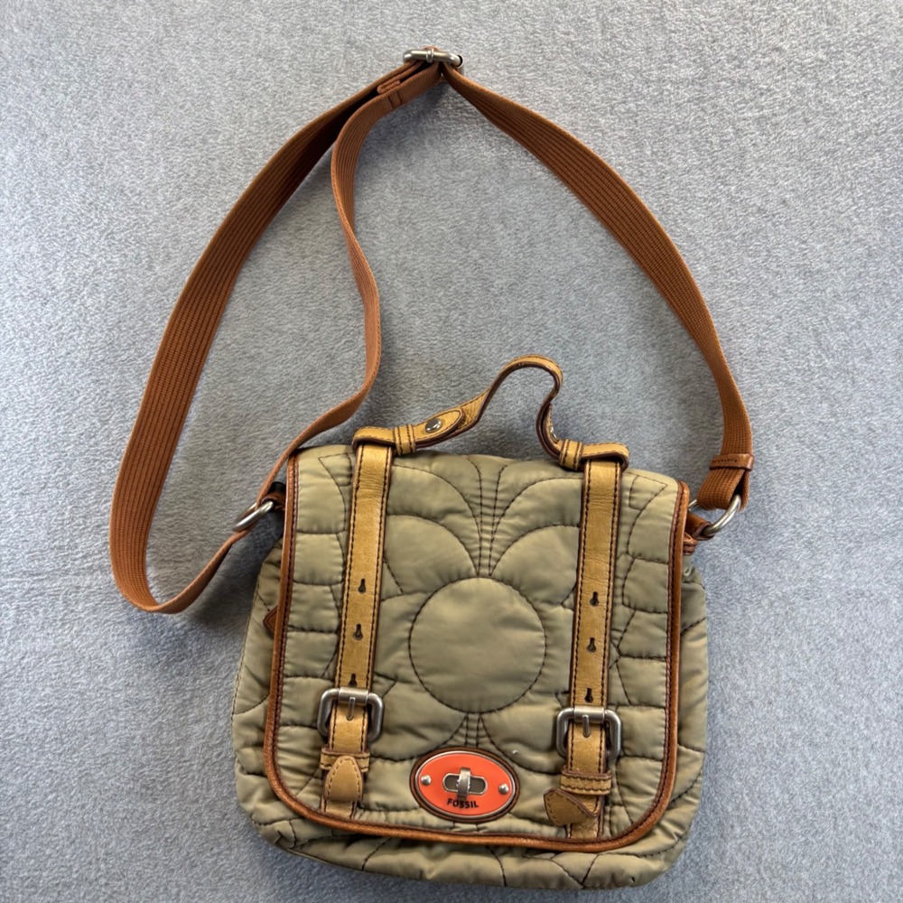 Fossil Crossbody Bag Women Olive Green Quilted Nylon Leather Trim‎ Messenger
